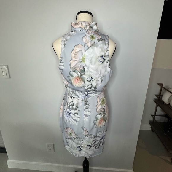 Finders Keepers Floral Mini Dress NWT | Pastel Blue | Size M - Picture 17 of 17